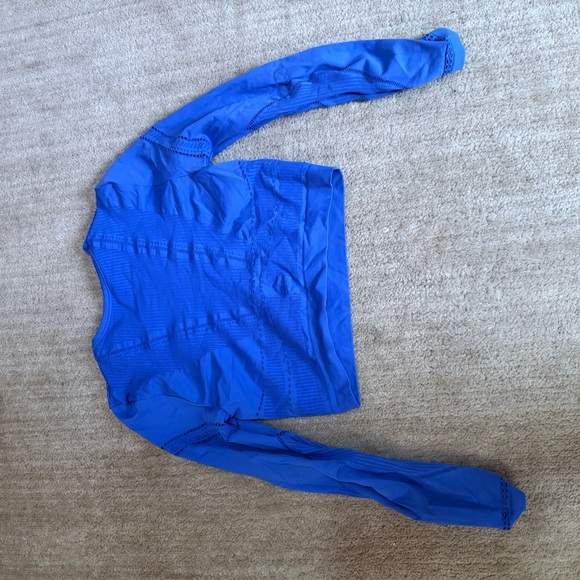 Fabletics activewear Crop Top - Picture 2 of 2